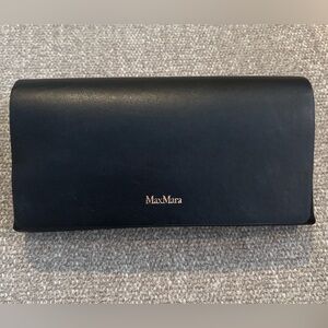 ✨MAX MARA MaxMara Black Leather Sunglasses Case